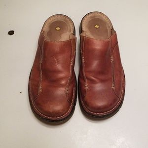 Dr Martens slides 10.5